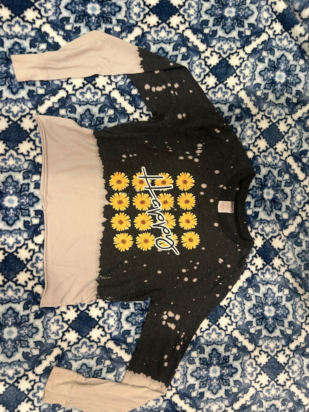 No Boundaries Black & Light Pink Daisy Graphic Pullover